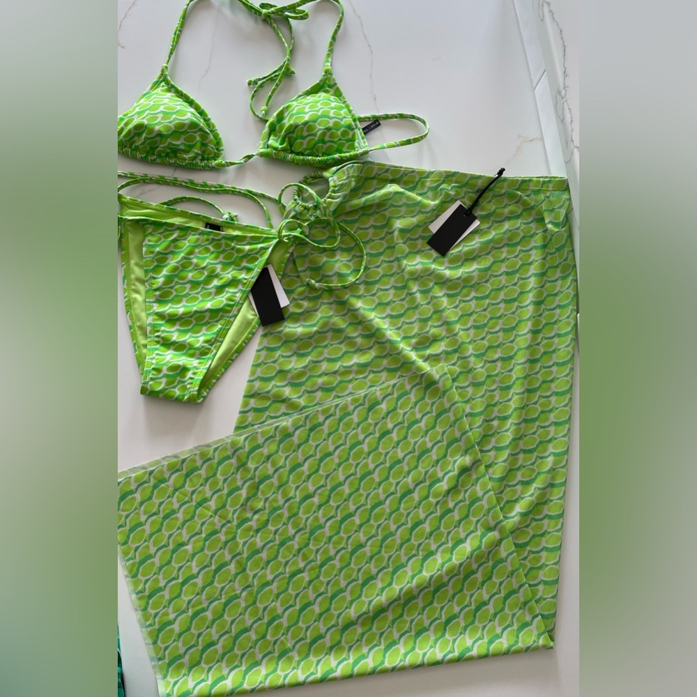 KENDALL+KYLIE Sz L 3 Piece Set Green Lime Kiwi Bikini Swimsuit & Skirt Cover Up